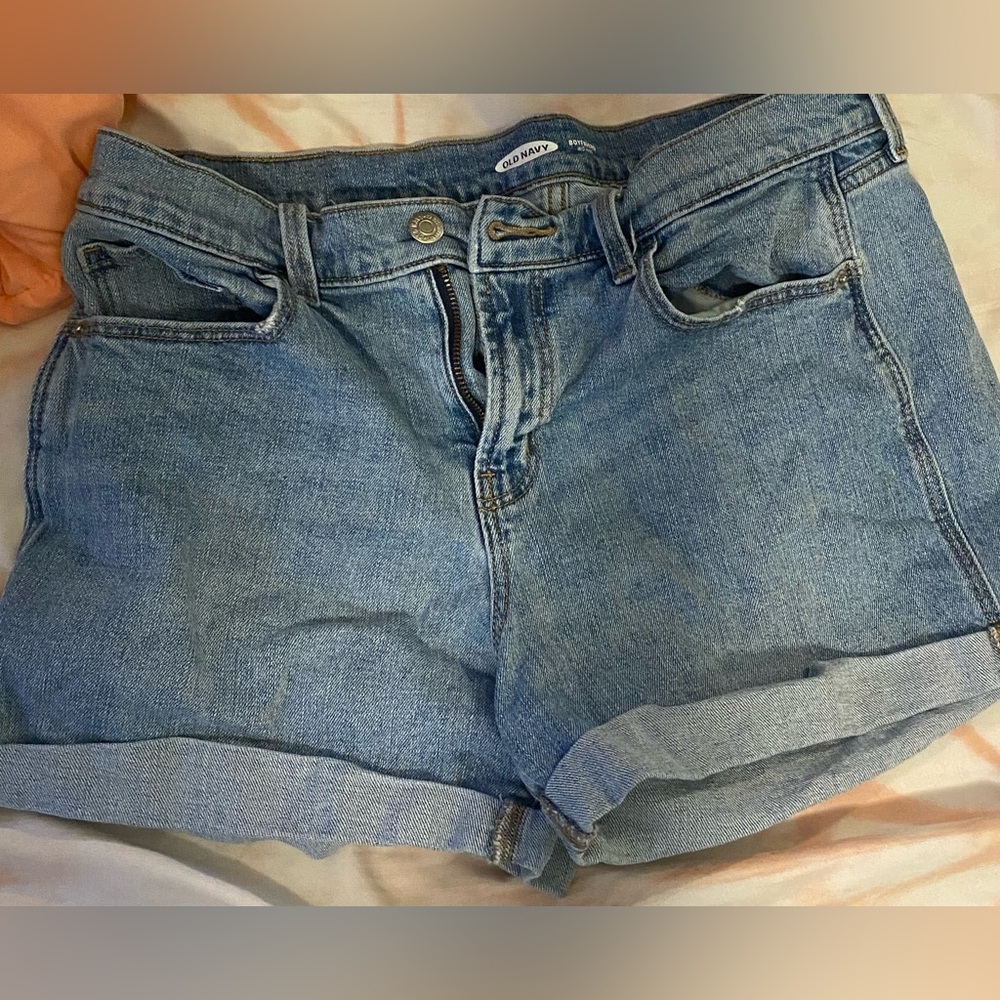 Old Navy Boyfriend Mid rise Jean Shorts